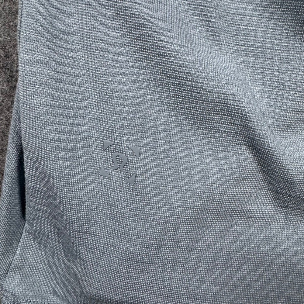 Lululemon Evolution Polo Shirt Mens Blue Gray Short Sleeve Golf Performance M - Picture 6 of 9